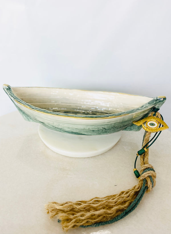 Ceramic Boat with Gold Mati